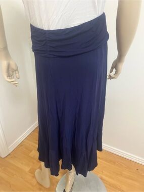 Fold-Over Waist Maxi Skirt in Navy